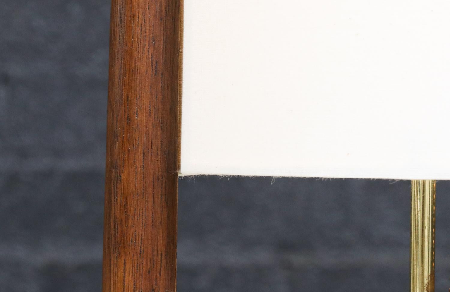 Restaurada por expertos - Lámpara de mesa de madera Korina de John Keal para Modeline of California en Excelente estado para la venta en Los Angeles, CA