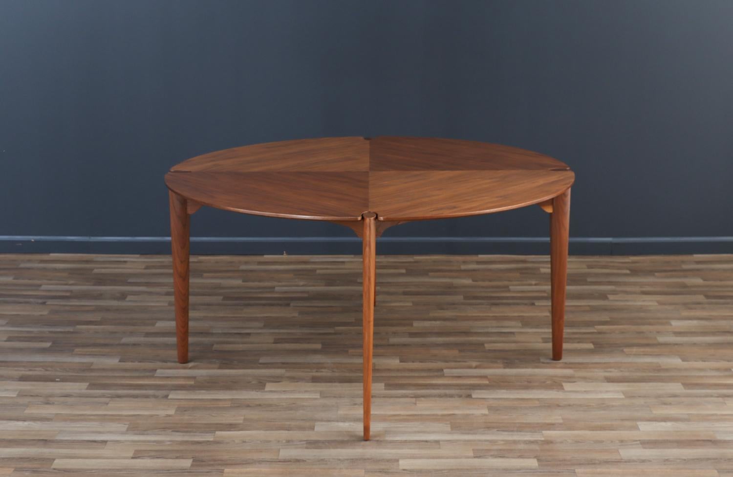 Mid-Century Modern Expertly Restored - John Keal Sculpted Walnut Dining Table for Brown Saltman