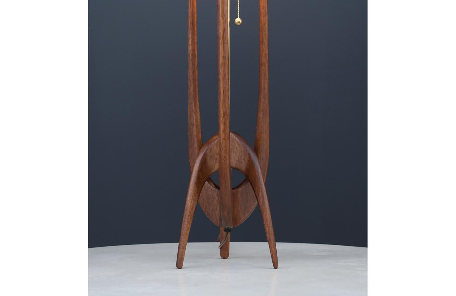 Brass Expertly Restored - John Keal Sculptural Trident Table Lamp for Modeline of CA