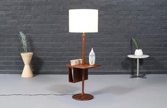 Restaurada por expertos - Lámpara de pie Laurel con revistero extraíble y bandeja de mesa