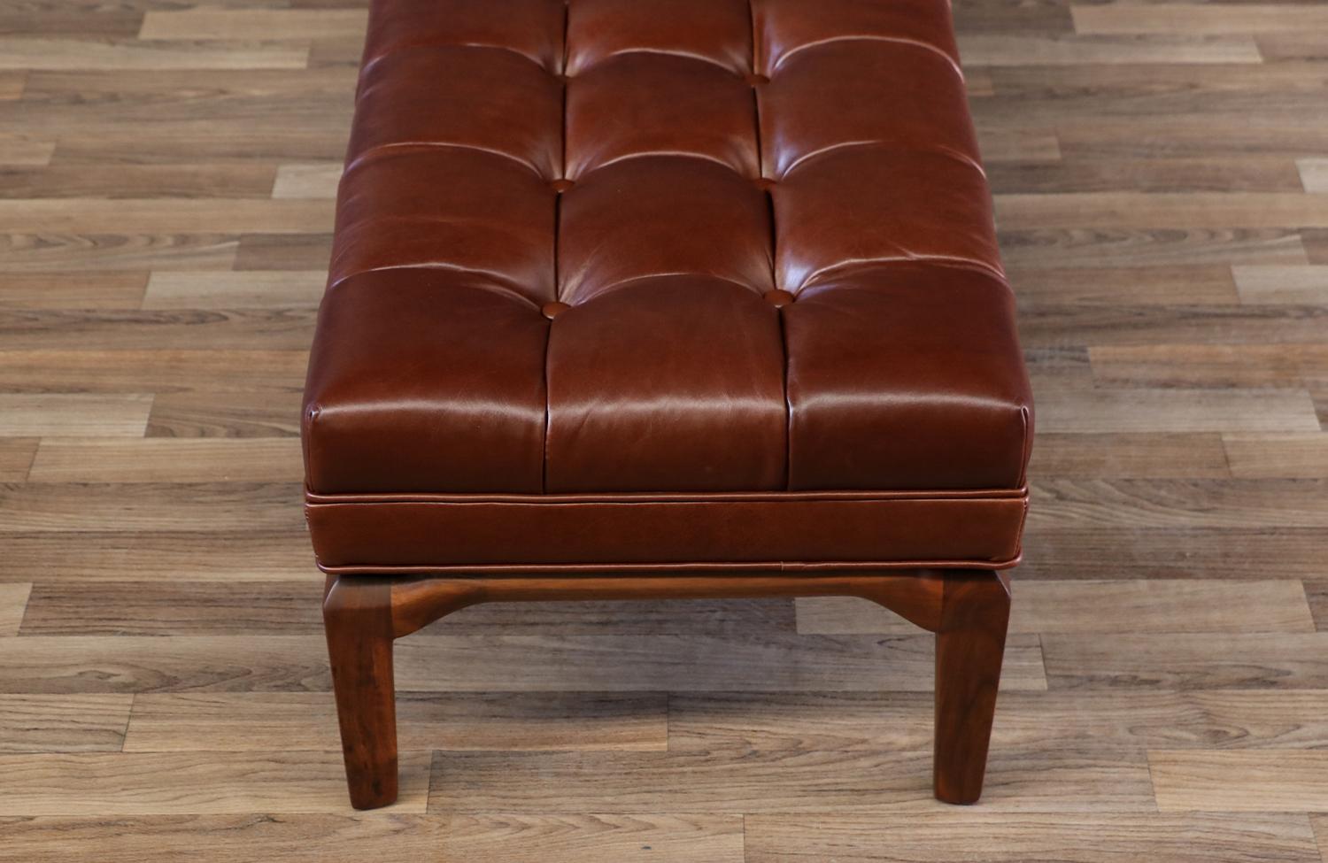 Expertly Restored - Maurice Bailey Cognac Tufted Leather Bench In Excellent Condition In Los Angeles, CA