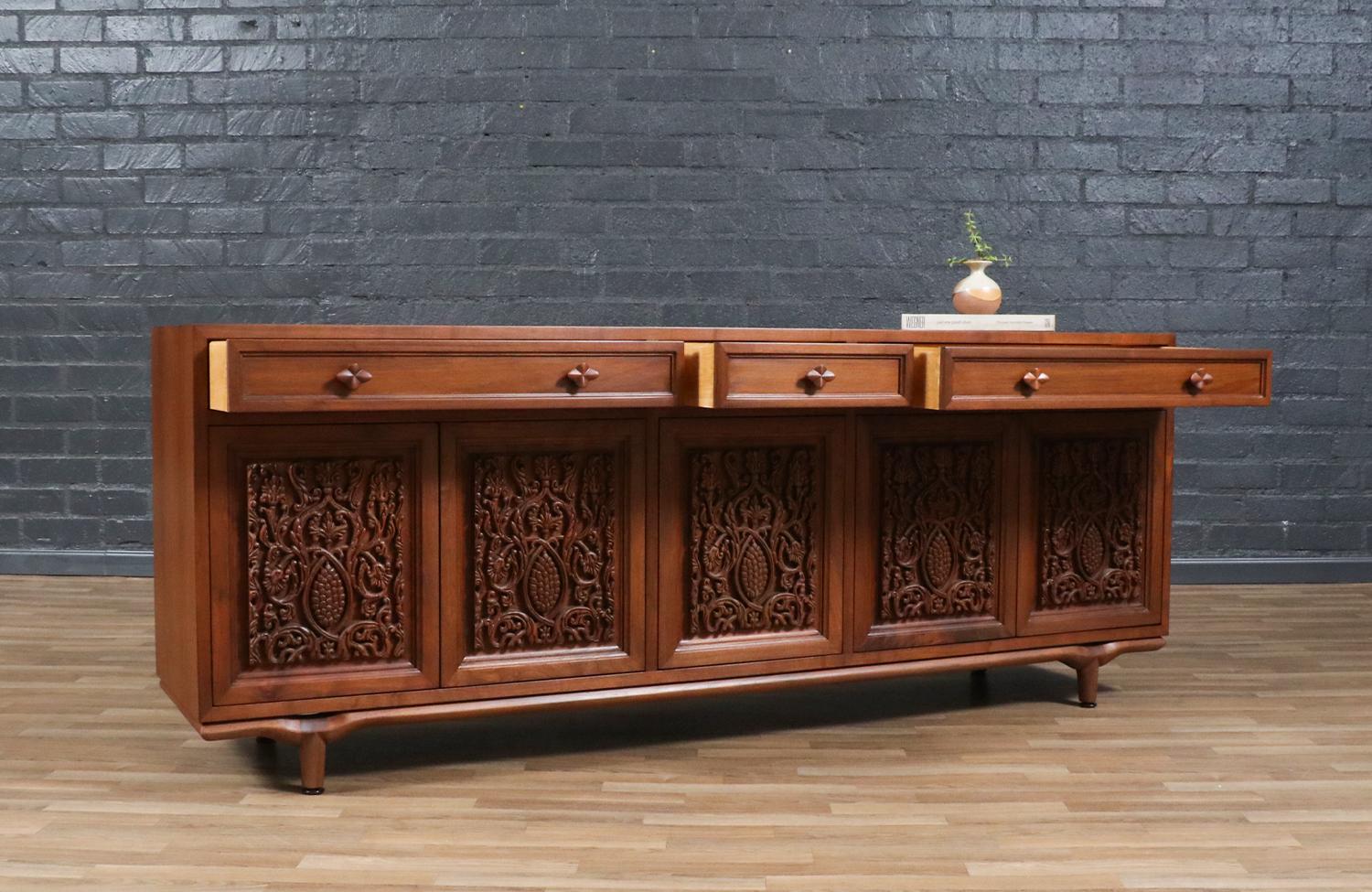 Wood Expertly Restored - Maurice Bailey Credenza w/ Redwood for Monteverdi-Young For Sale