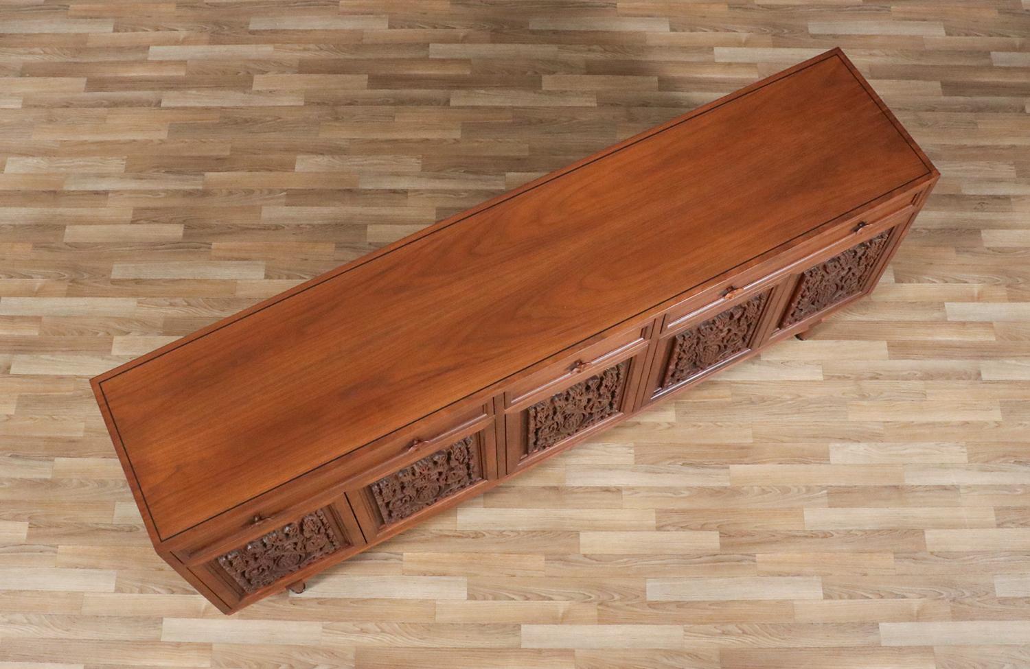 Expertly Restored - Maurice Bailey Credenza w/ Redwood for Monteverdi-Young For Sale 2