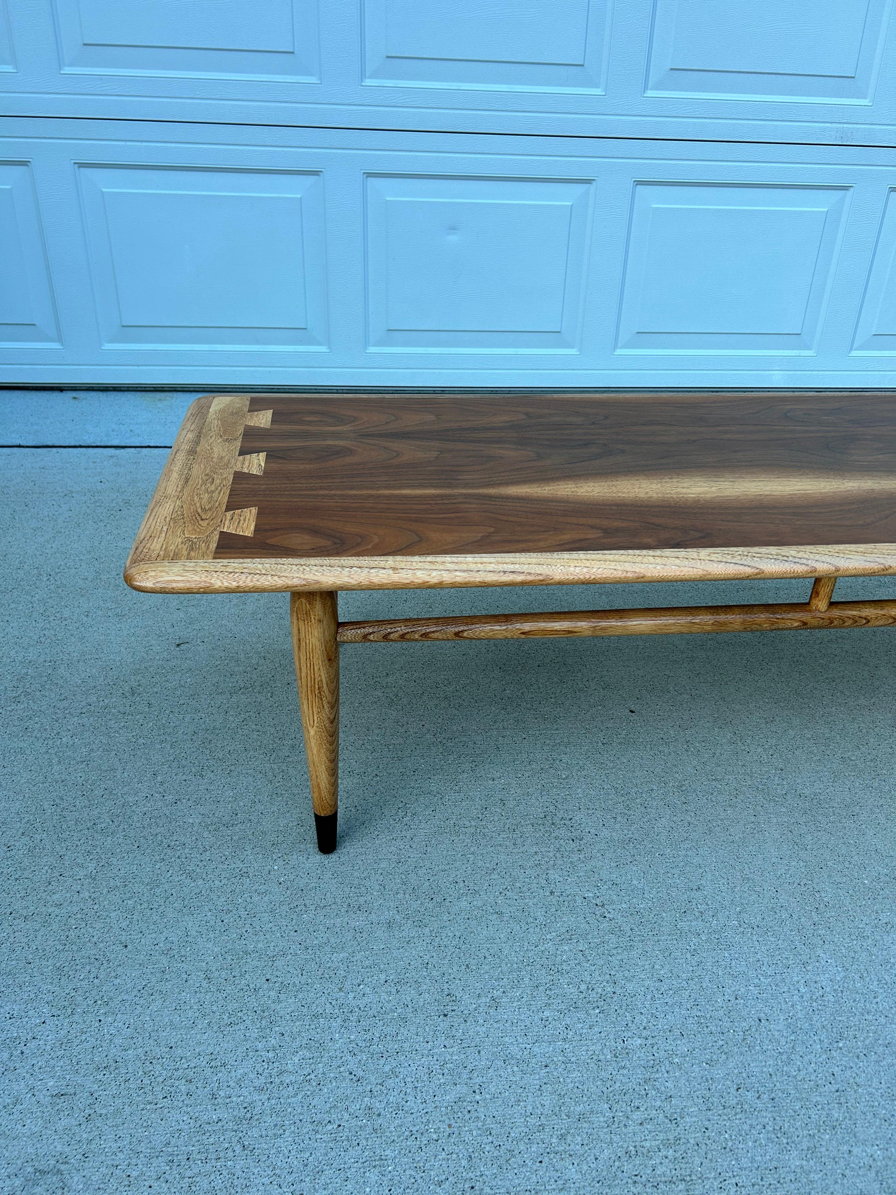 Mid-Century Modern Expertly Restored MCM Lane Acclaim Walnut Coffee Table For Sale