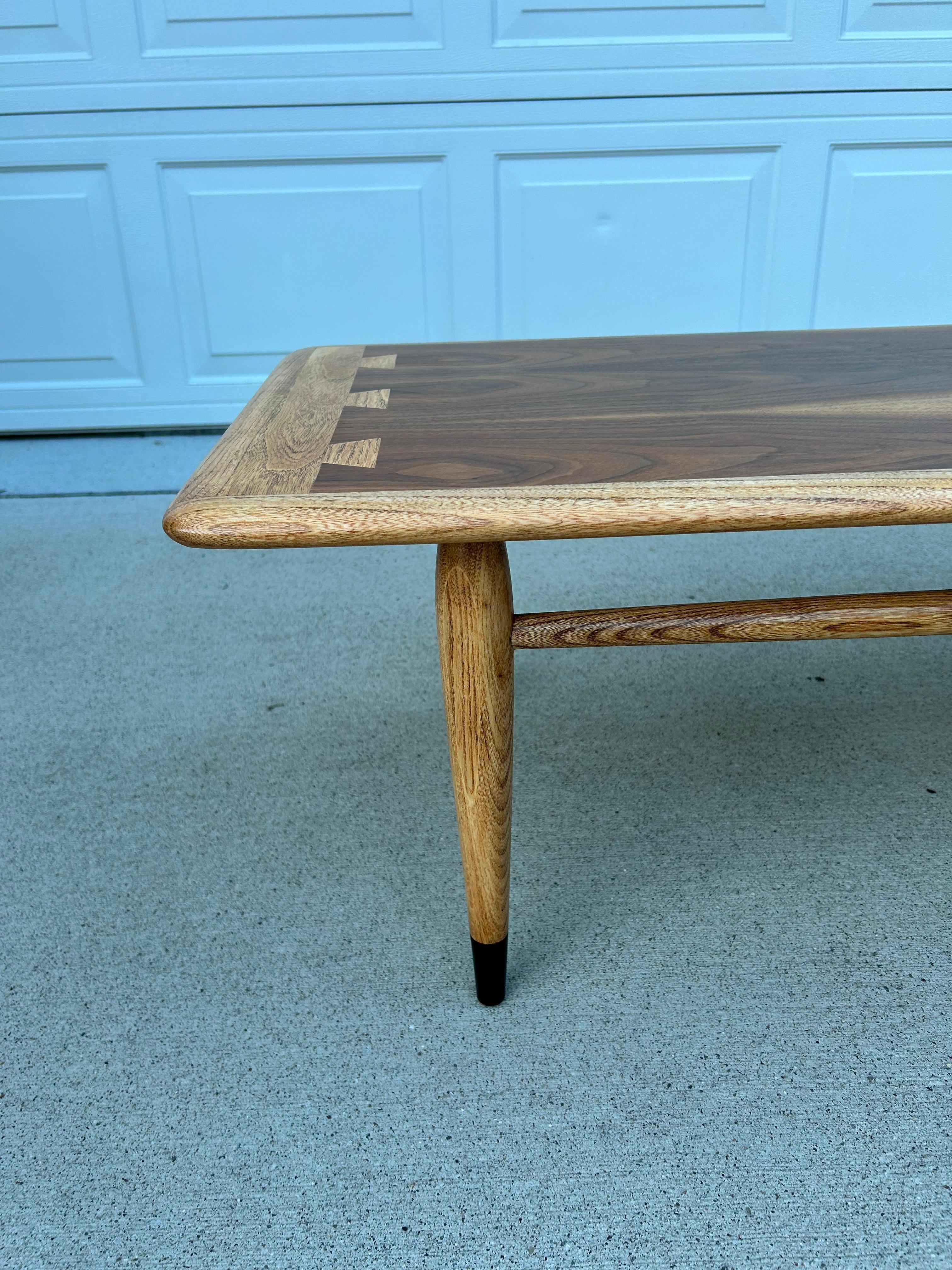Expertly Restored MCM Lane Acclaim Walnut Coffee Table In Good Condition For Sale In Medina, OH