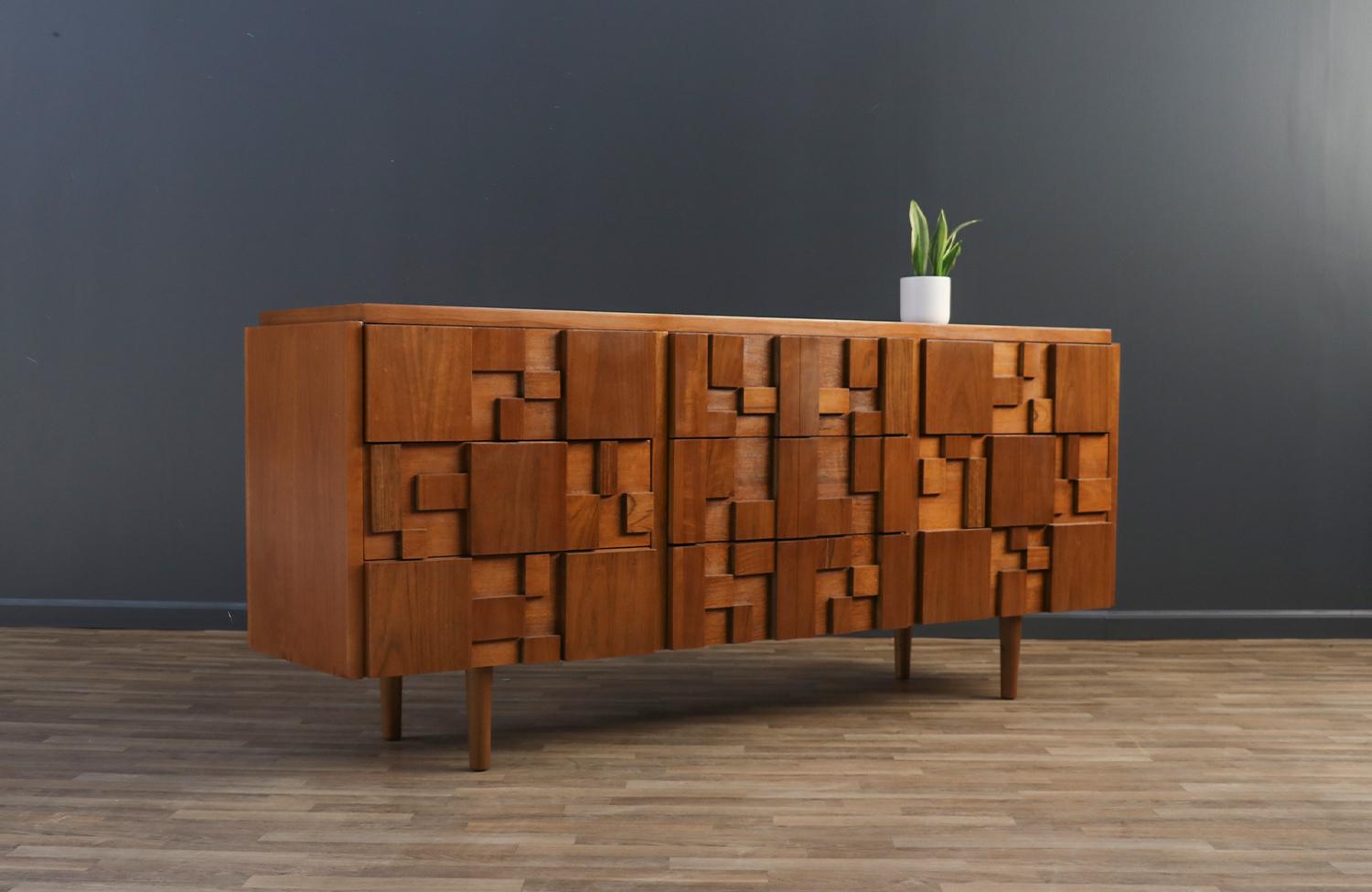 ________________________________________

Transforming a piece of Mid-Century Modern furniture is like bringing history back to life, and we take this journey with passion and precision. With over 17 years of artisanal expertise, our Los Angeles