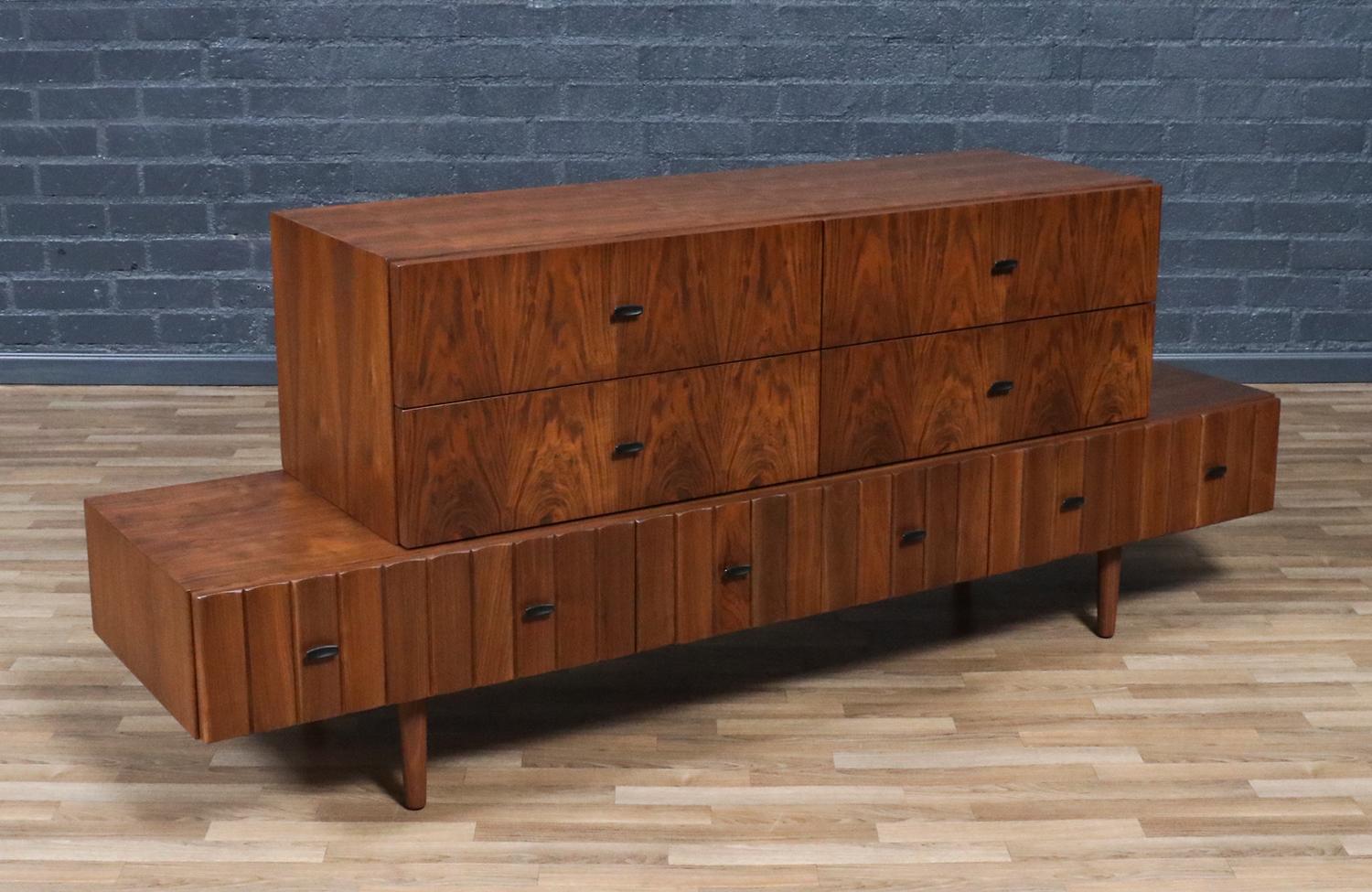 Metal Expertly Restored - Mid-Century Canadian Brutalist Modular Dresser For Sale
