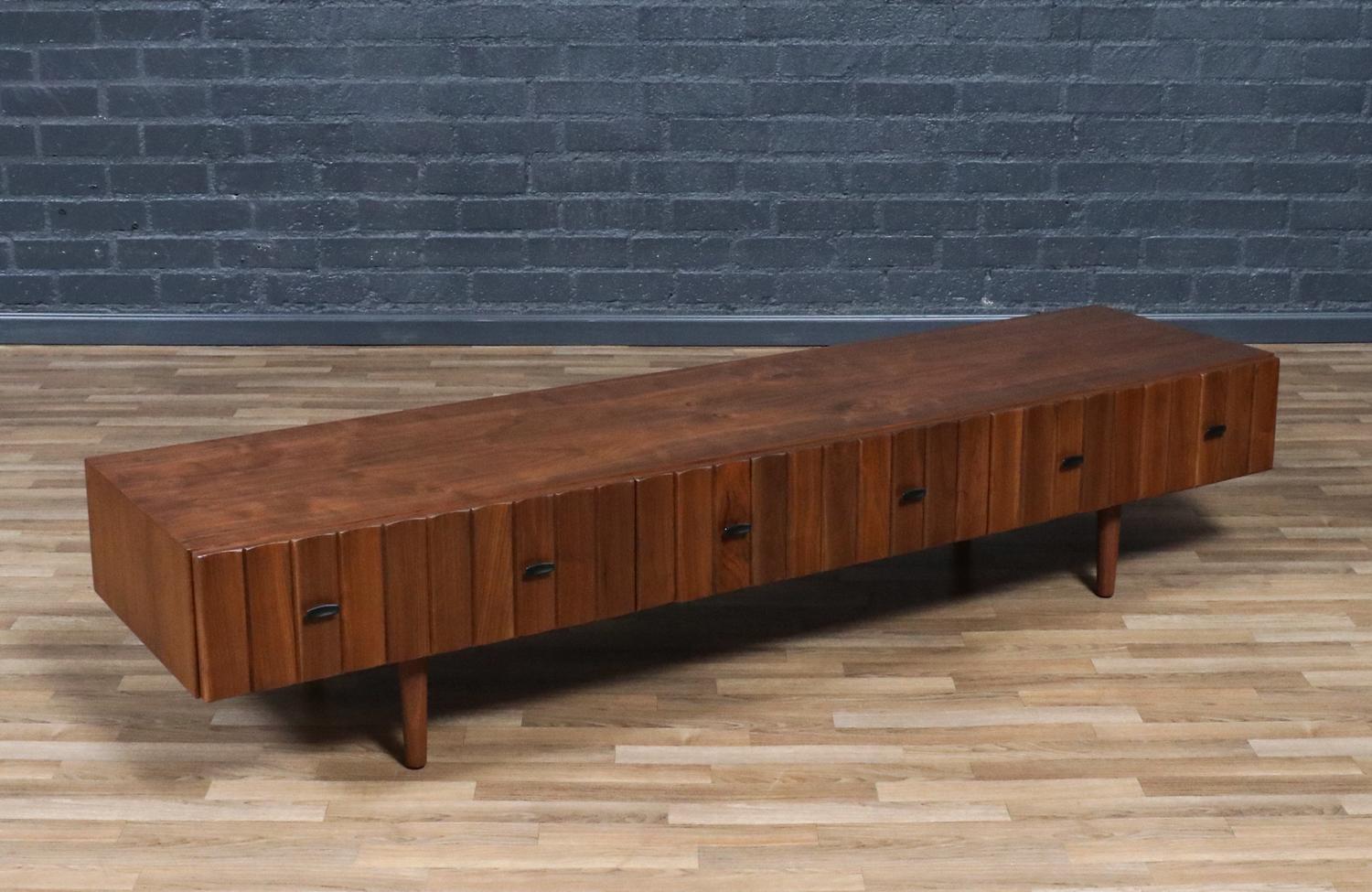 Expertly Restored - Mid-Century Canadian Brutalist Modular Dresser For Sale 2