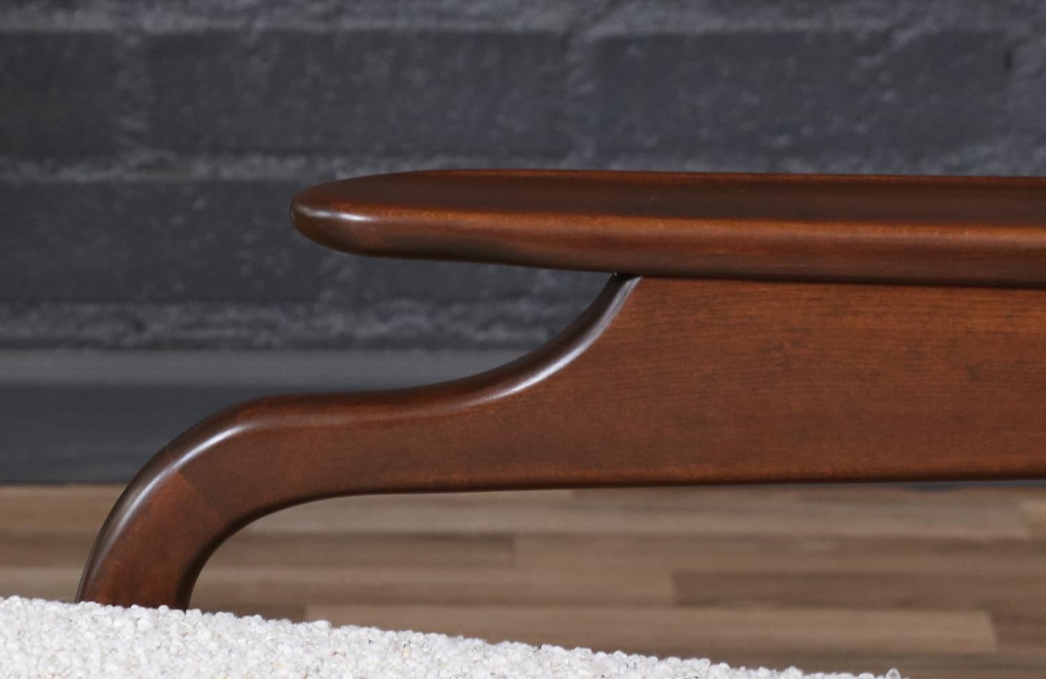 Expertly Restored - Mid-Century Italian Modern Rocking Chair w/ Cane Backrest For Sale 2