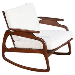 Expert en restauration - Fauteuil à bascule italien moderne du milieu du siècle avec dossier en rotin