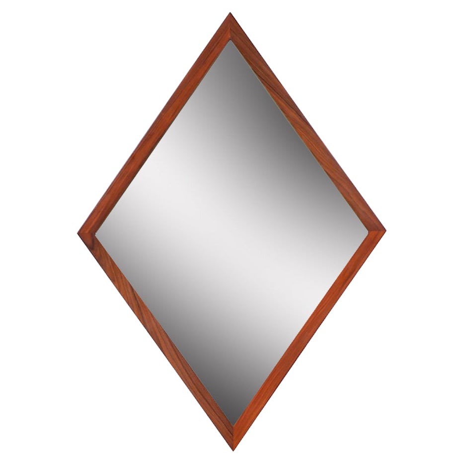 Expert en restauration - Miroir en bois de rose en forme de diamant The Moderns