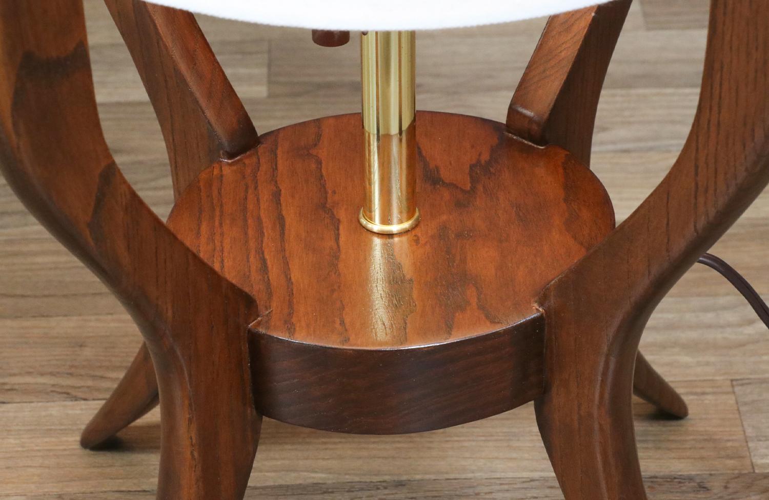 Expertly Restored - Mid-Century Modern Floor Lamp by Roller Lamp Co. im Angebot 4
