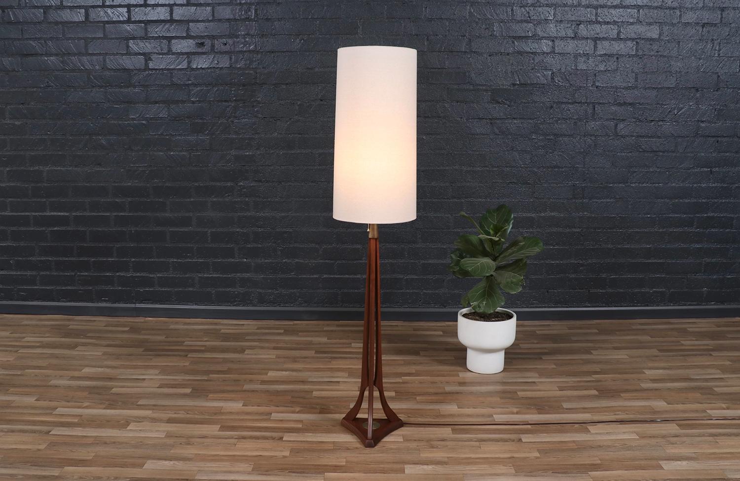 American Expertly Restored - Mid-Century Modern Sculpted Korina Wood & Brass Floor Lamp