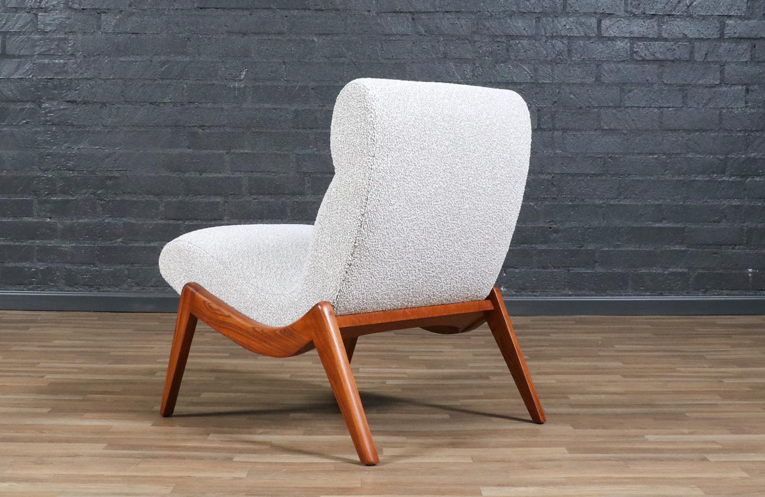 Restaurada por expertos - Silla Slipper Esculpida Moderna de Mediados de Siglo Moderno de mediados de siglo en venta