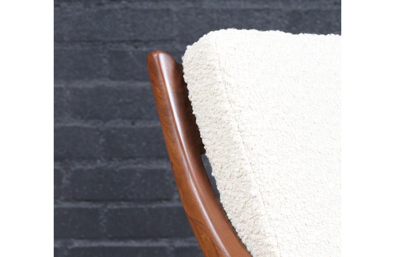 Expertly Restored - Mid-Century Modern Sculpted Walnut & Boucle Rocking Chair For Sale 4