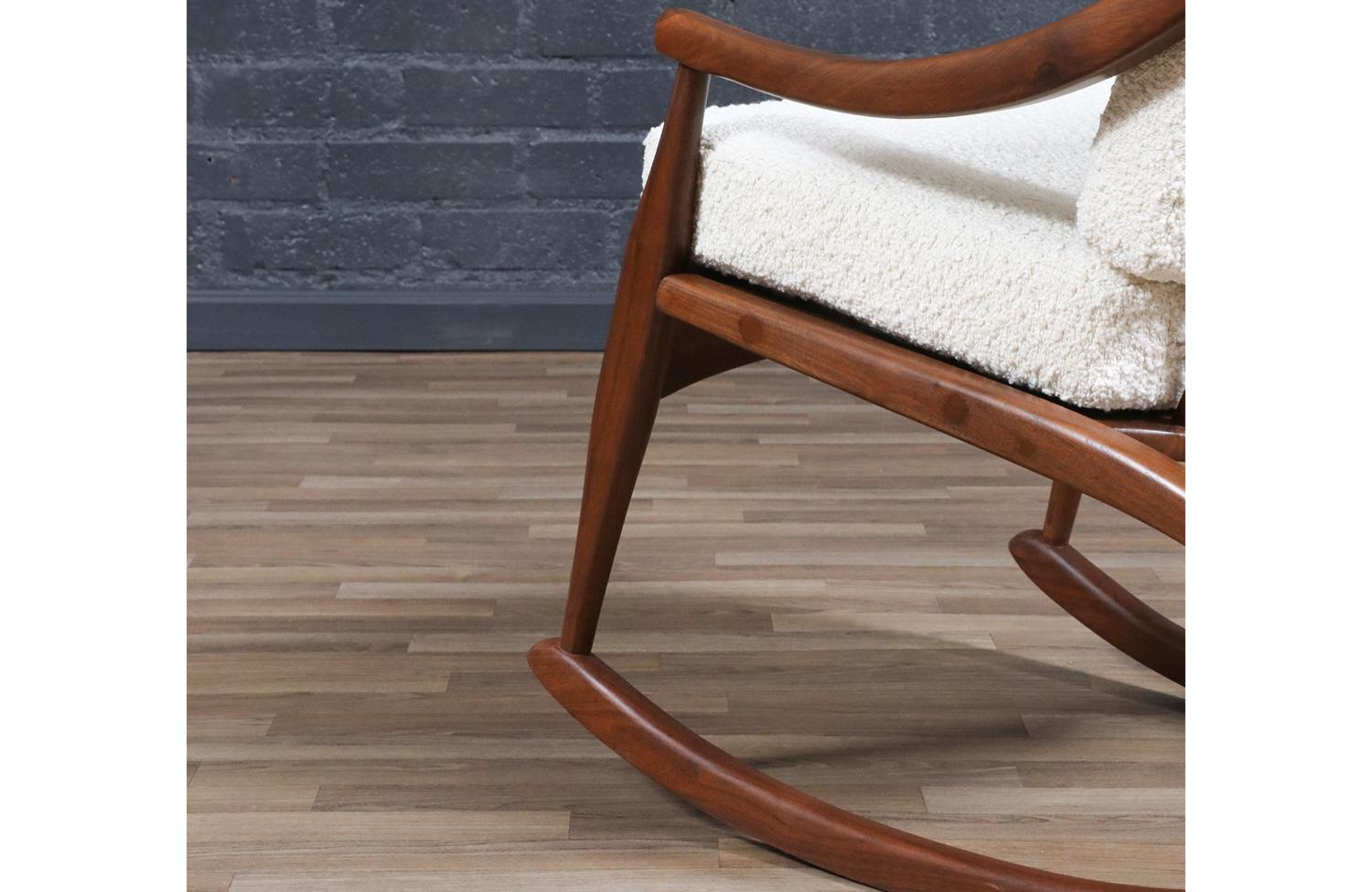 Expertly Restored - Mid-Century Modern Sculpted Walnut & Boucle Rocking Chair For Sale 7