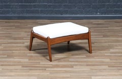 Restaurato con perizia - Sgabello moderno di metà secolo in noce scolpito e tweed