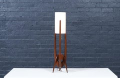 Fachmännisch restaurierte moderne skulpturale Tischlampe aus der Mitte des Jahrhunderts vonR & J Manufacturing