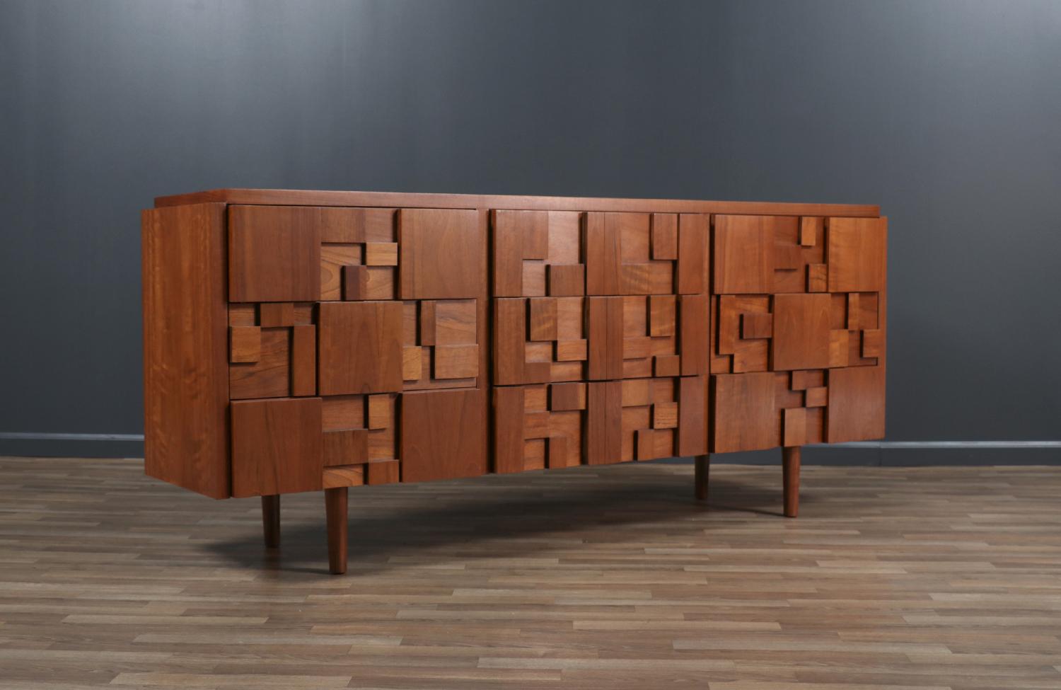 
Transforming a piece of Mid-Century Modern furniture is like bringing history back to life, and we take this journey with passion and precision. With over 17 years of artisanal expertise, our Los Angeles studio is a haven where vintage treasures