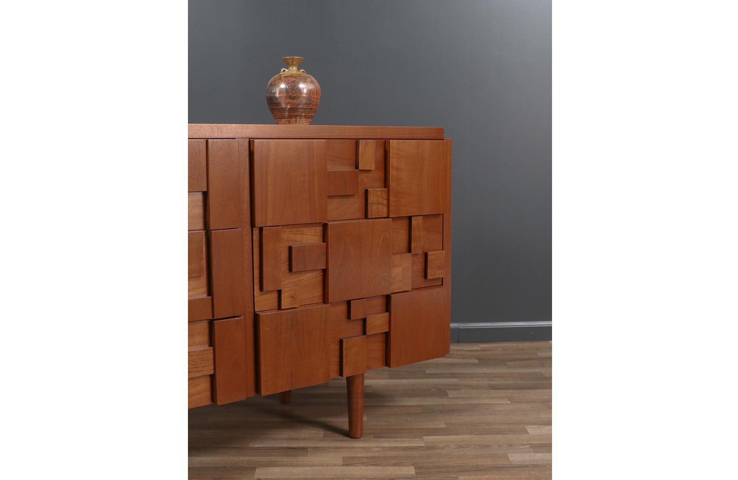 Expertly Restored - Mid-Century Modern 
