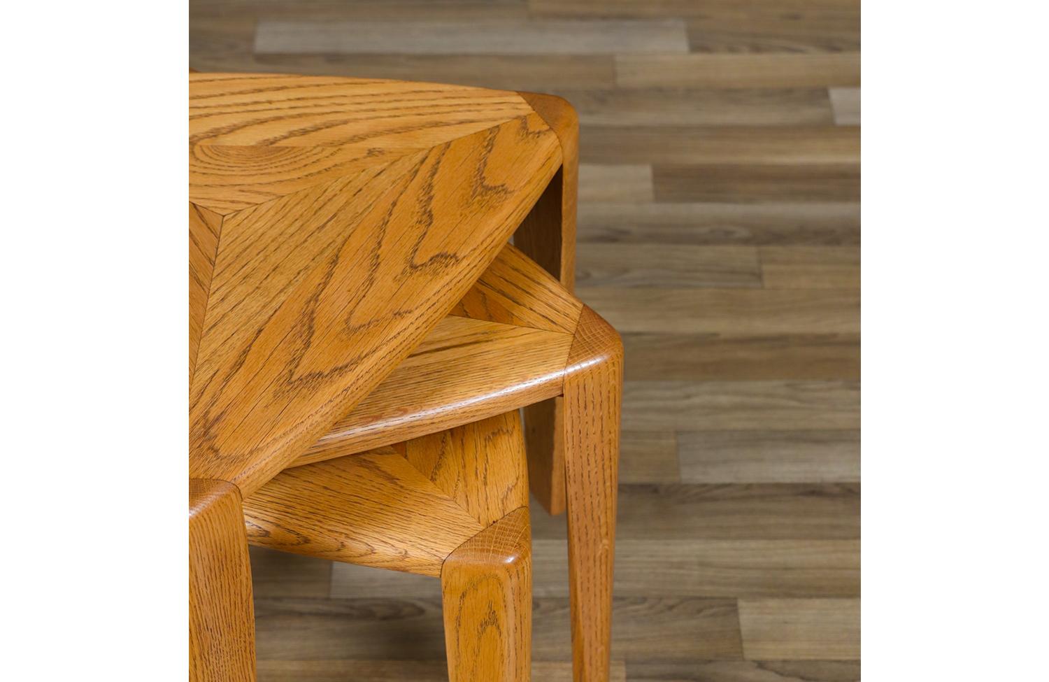 Expertly Restored - Mid-Century Modern Triangular Oak Tri-Leg Side Tables For Sale 4