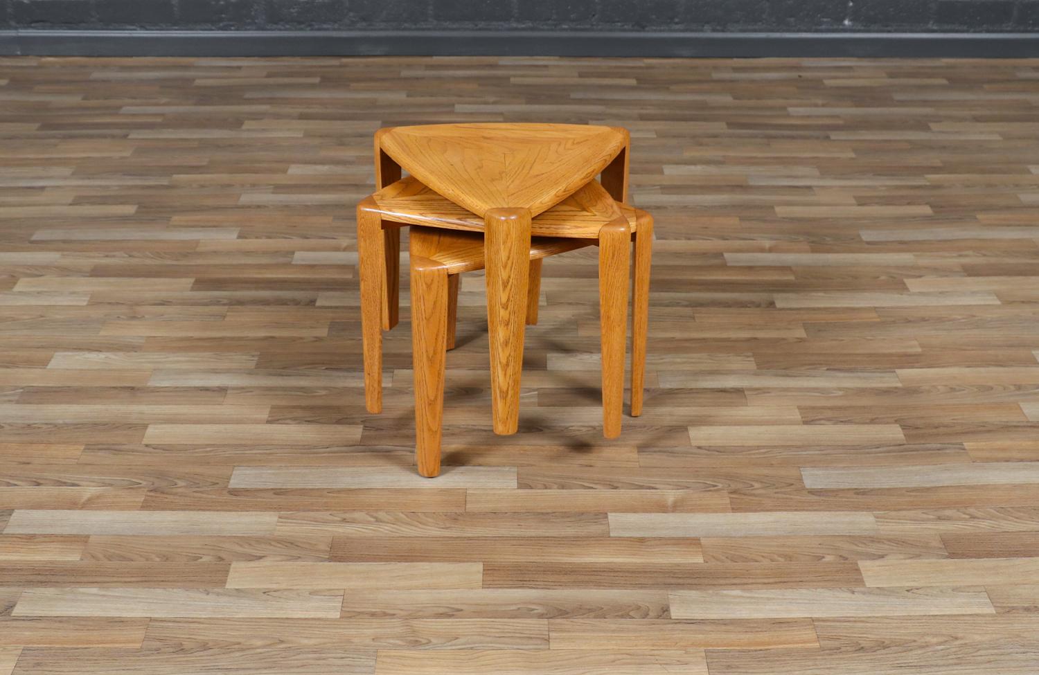 Expertly Restored - Mid-Century Modern Triangular Oak Tri-Leg Side Tables For Sale 1