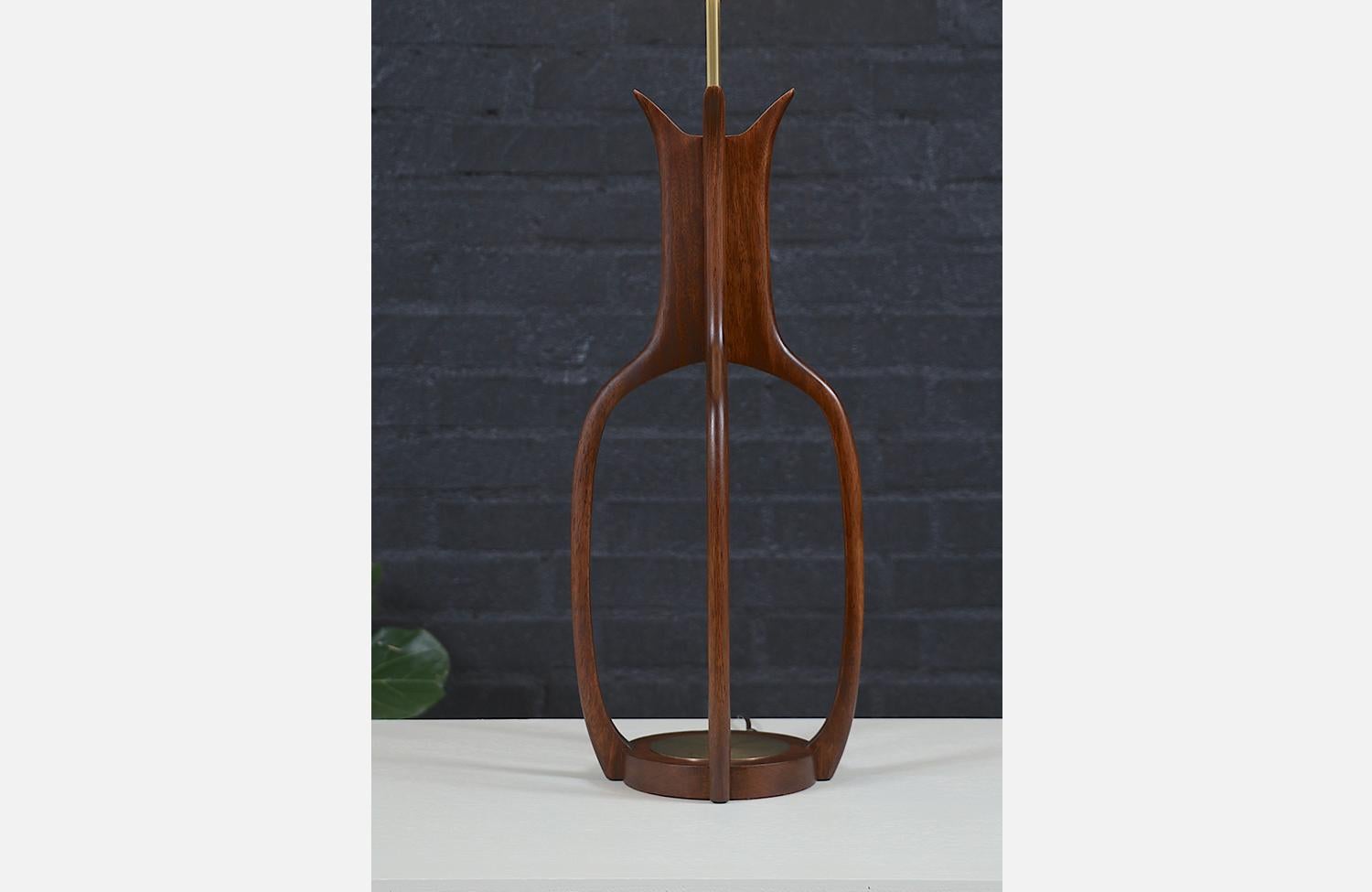 Expertly Restored - Mid-Century Sculpted Table Lamp by Jack Haywood for Modeline For Sale 3