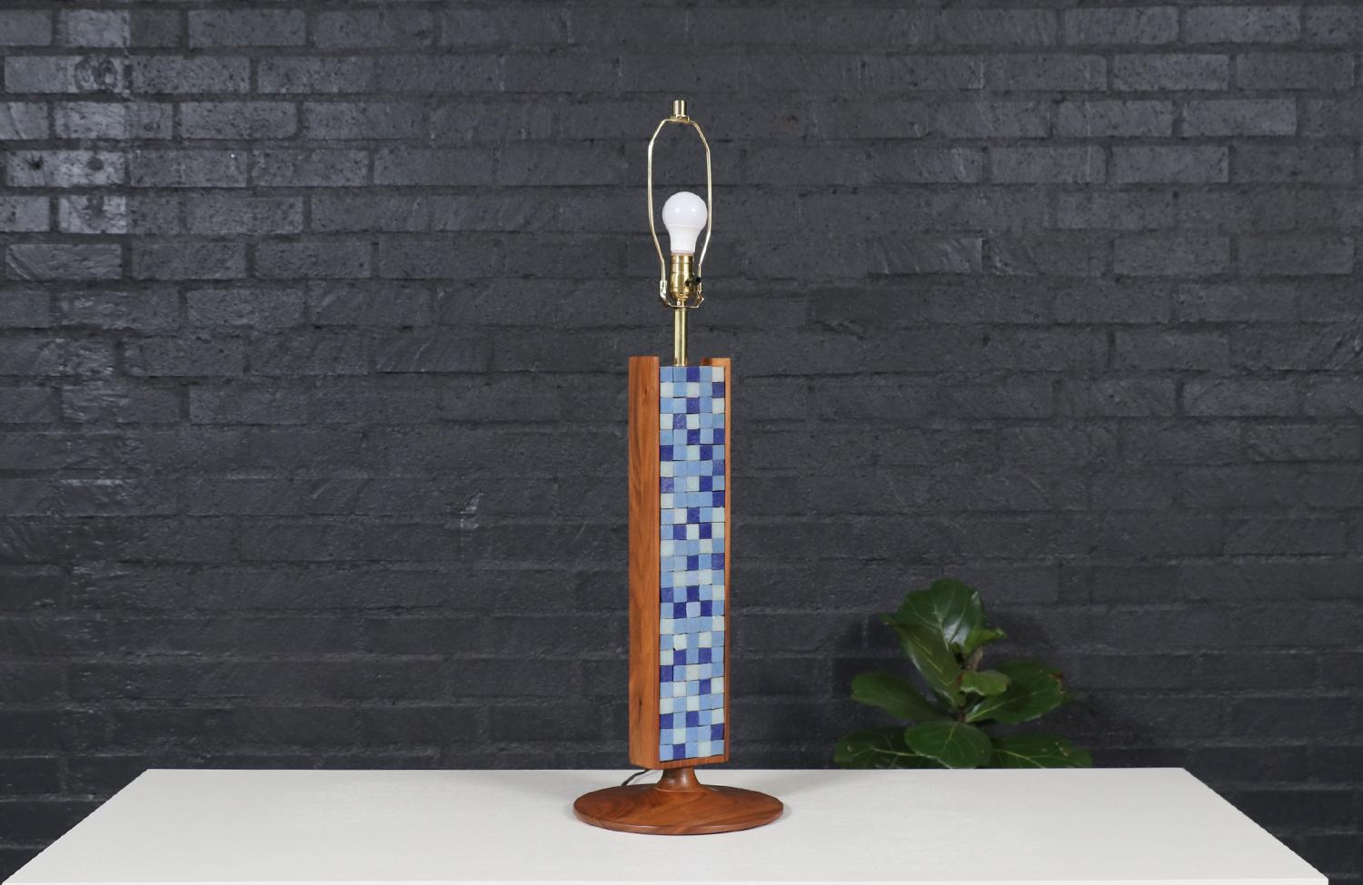 American Expertly Restored - Mid-Century Sculpted Walnut Table Lamp w/ Blue Mosaic Tiles For Sale