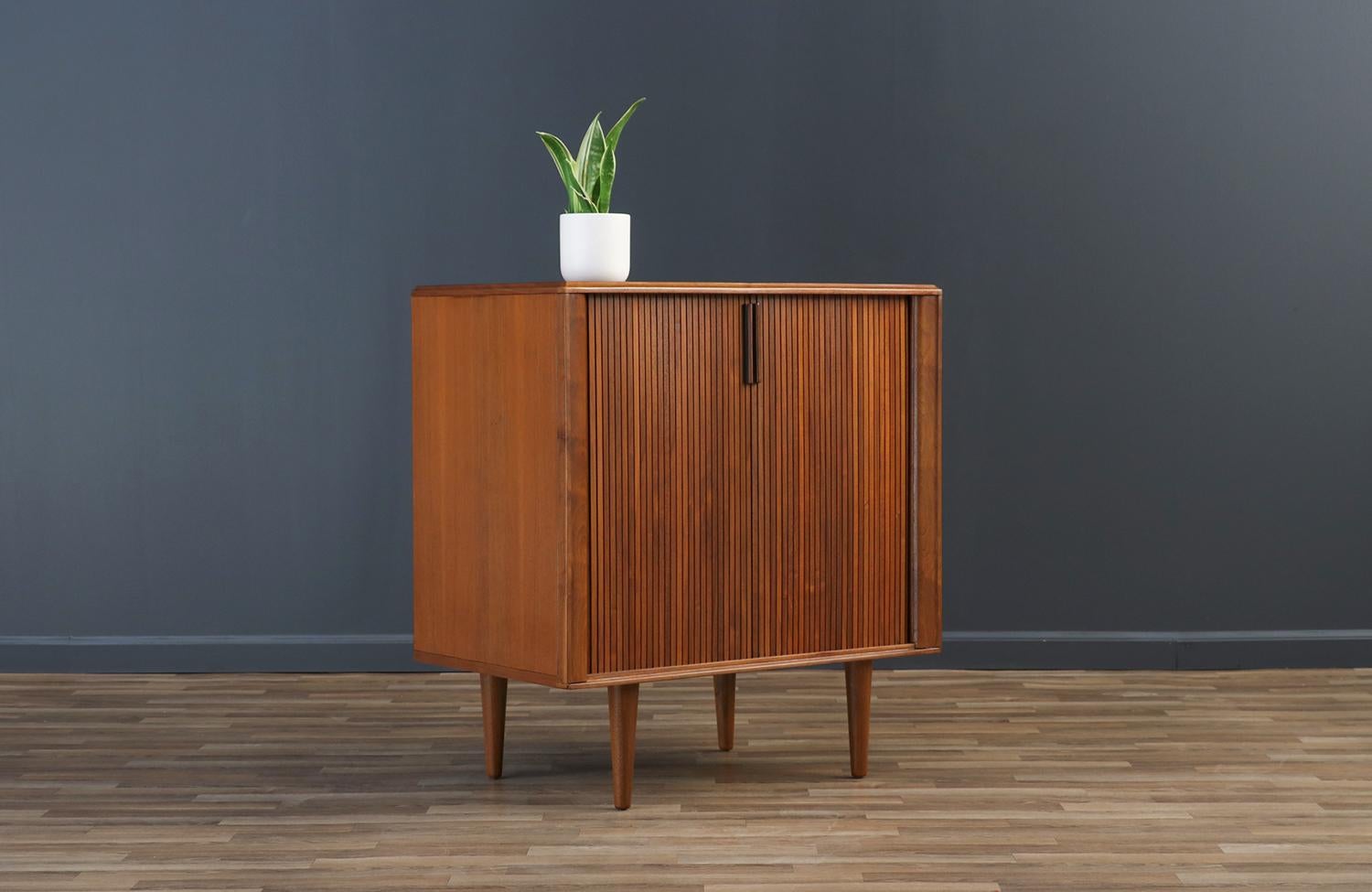 Transforming a piece of Mid-Century Modern furniture is like bringing history back to life, and we take this journey with passion and precision. With over 17 years of artisanal expertise, our Los Angeles studio is a haven where vintage treasures are