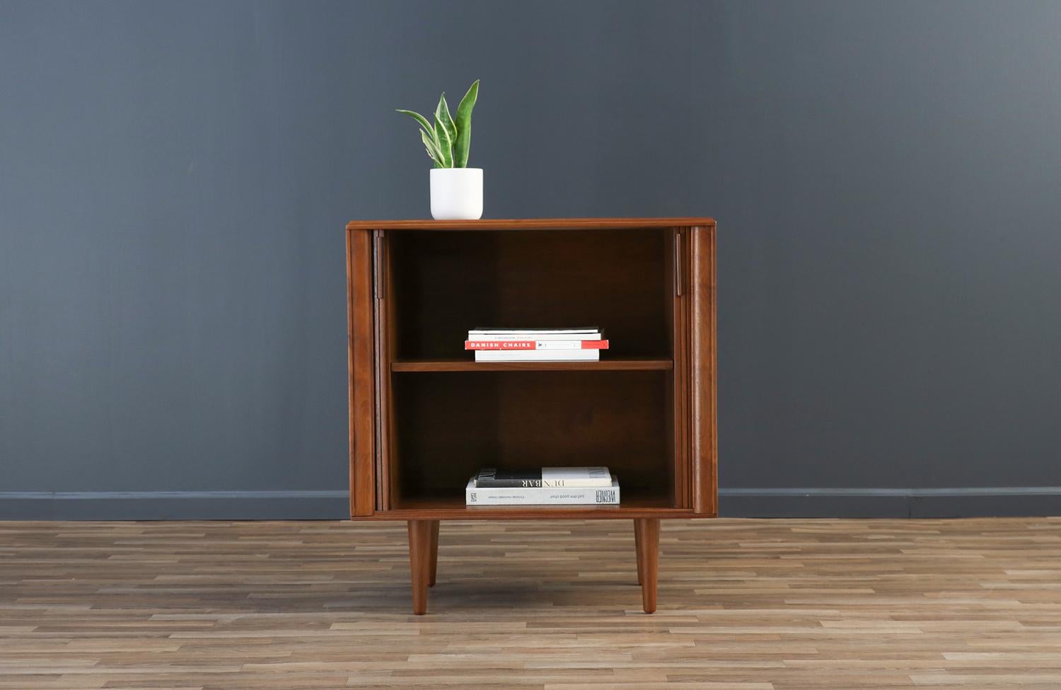 Expertly Restored - Mid-Century Tambour-Door Walnut Cabinet by Barzilay In Excellent Condition In Los Angeles, CA