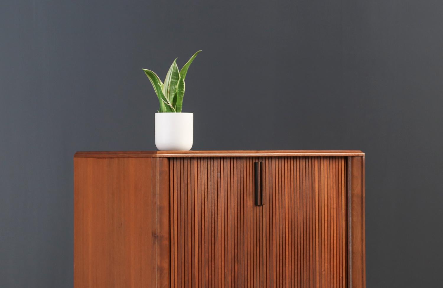 Mid-20th Century Expertly Restored - Mid-Century Tambour-Door Walnut Cabinet by Barzilay