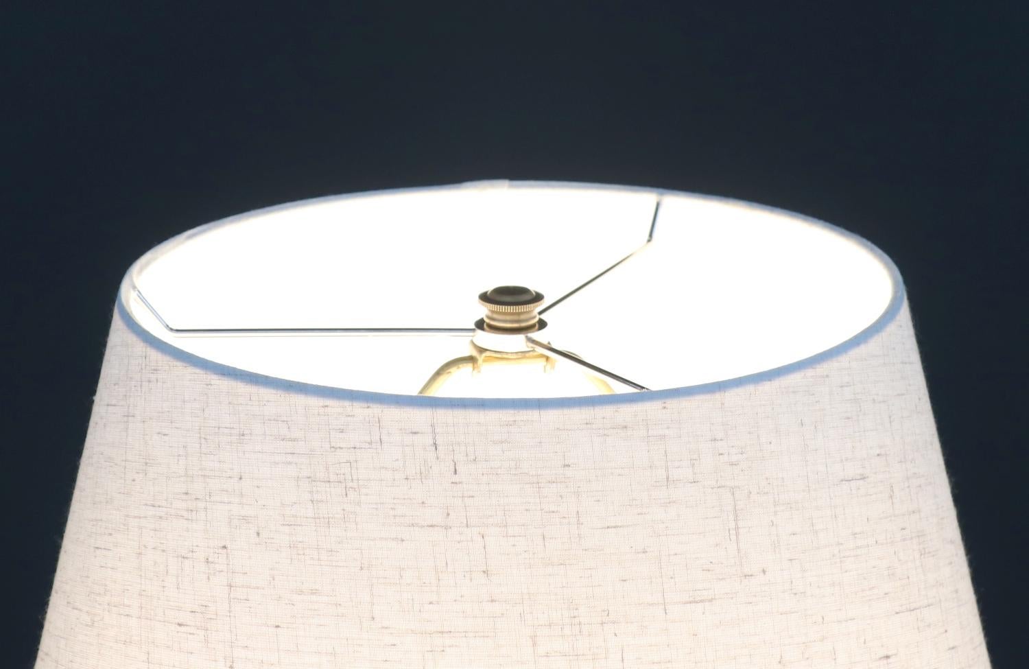 American Expertly Restored - Mid-Century Woman Figure Table Lamp by Lighthouse Co. For Sale
