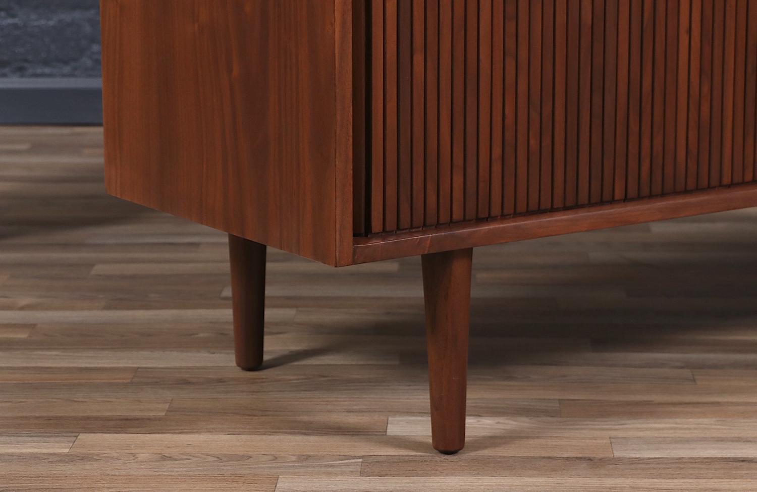 Expertly Restored - Milo Baughman Tambour-Door Low Credenza with Record Holder 4