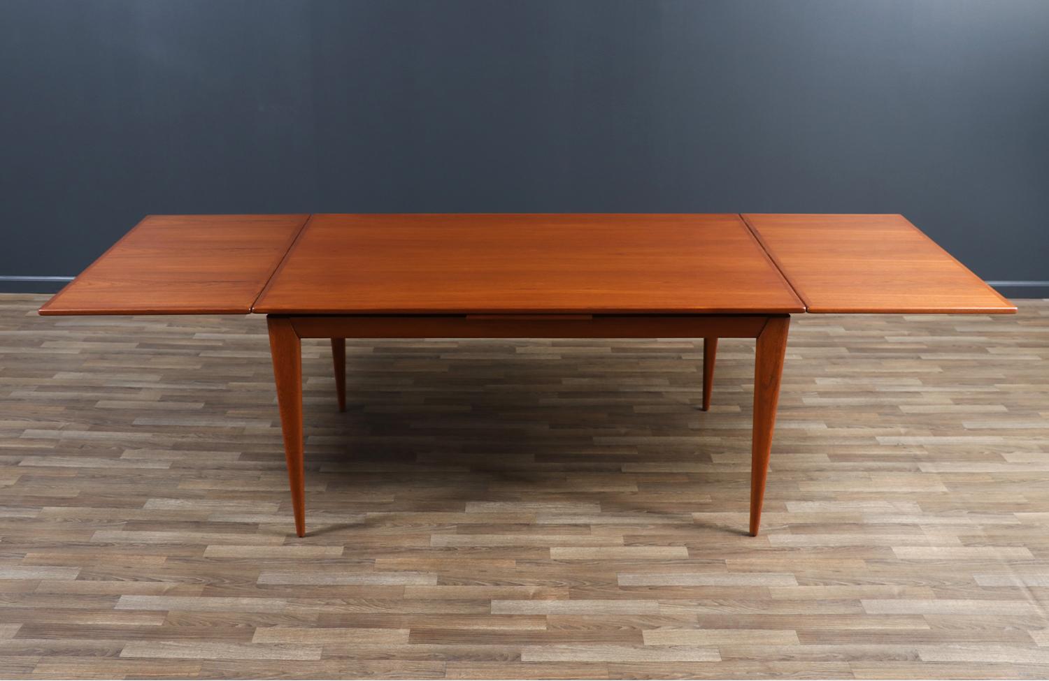 Mid-20th Century Expertly Restored - Niels Moller Model-12 Expanding Teak Draw-Leaf Dining Table