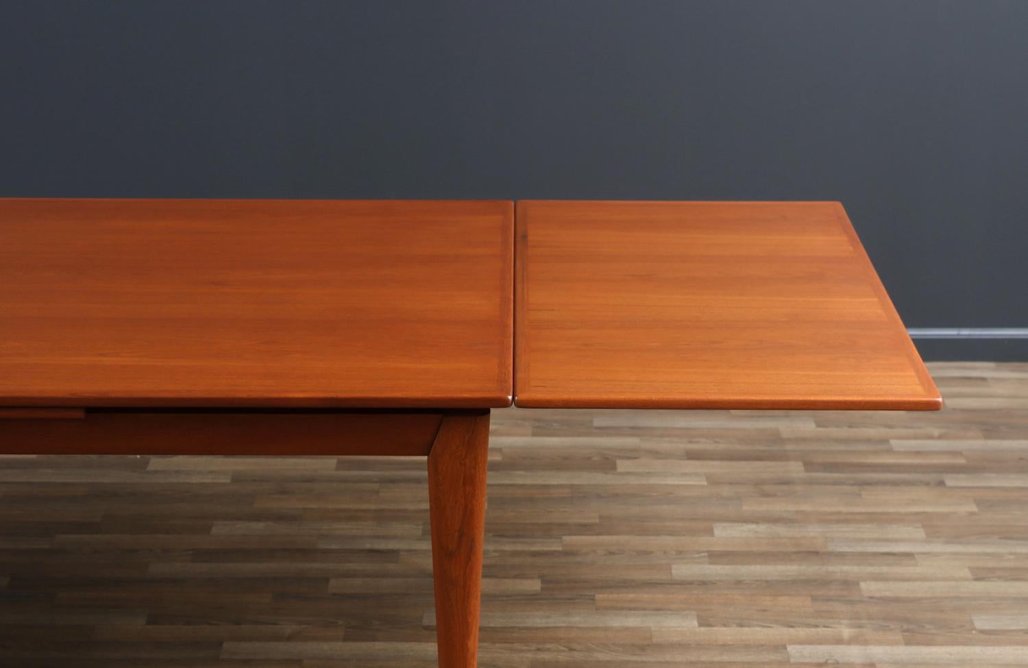 Expertly Restored - Niels Moller Model-12 Expanding Teak Draw-Leaf Dining Table 2