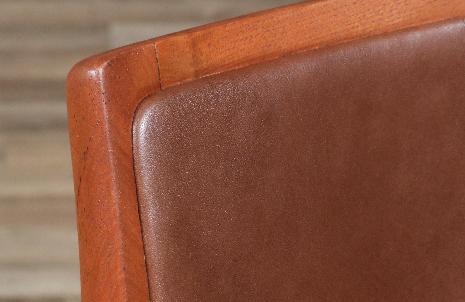Fachmännisch restauriert - Niels Moller Model-80 Teak & Cognac Leder Stuhl im Angebot 4