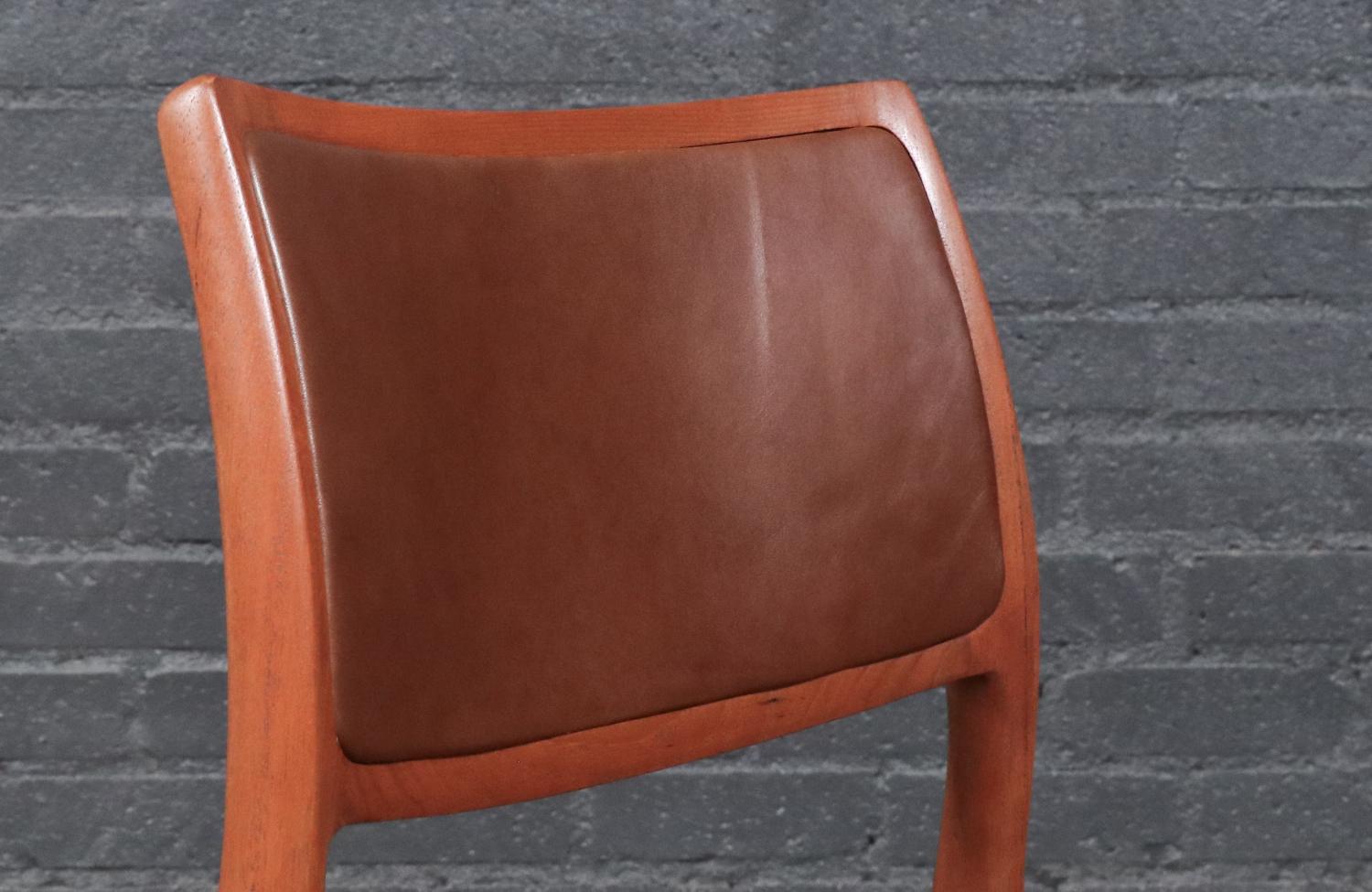 Fachmännisch restauriert - Niels Moller Model-80 Teak & Cognac Leder Stuhl im Angebot 2