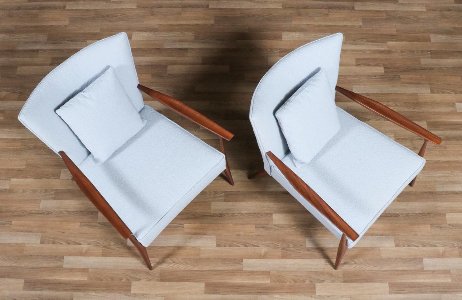 Fabric Expertly Restored - Paul McCobb Model-1321 Wing Lounge Chairs for Directional For Sale