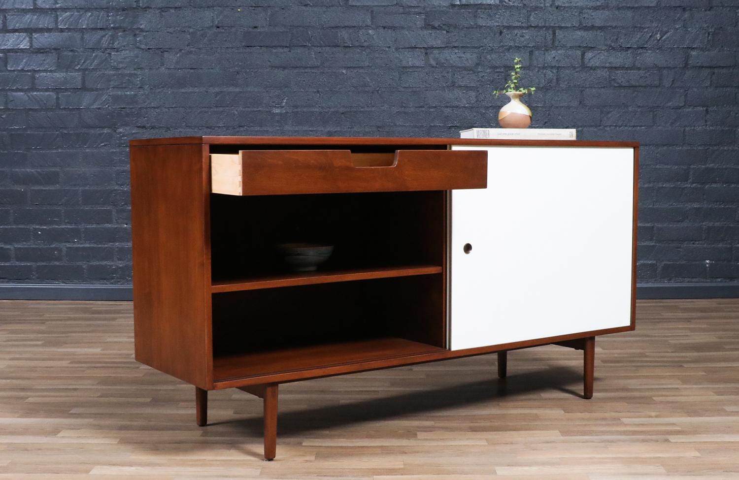 American Expertly Restored - Paul McCobb 