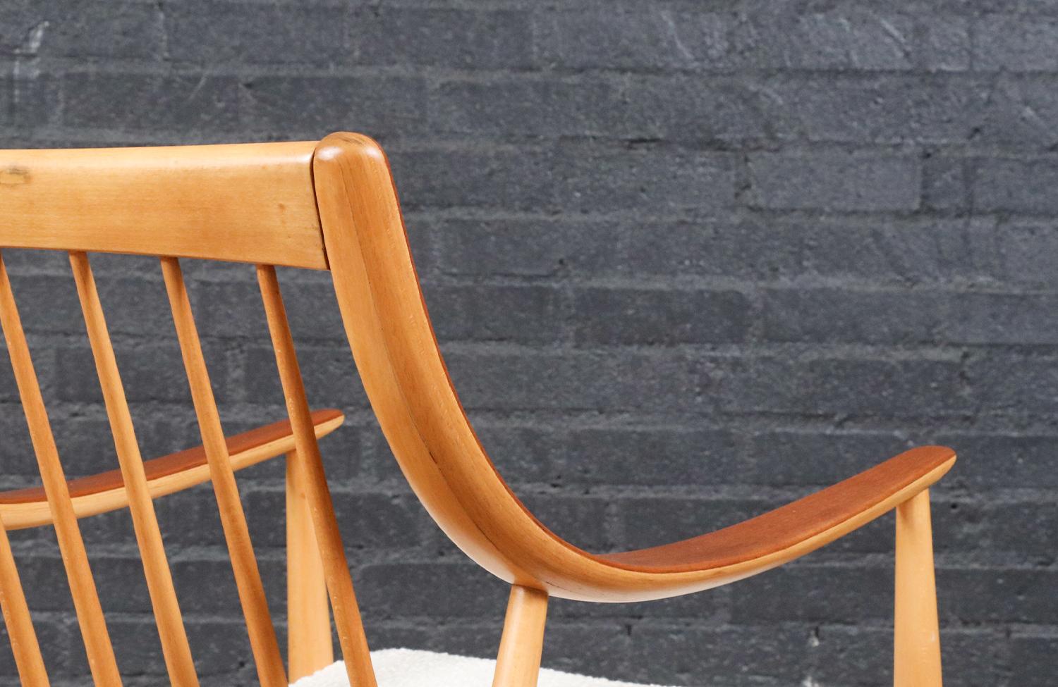 Expertly Restored - Peter Hvidt Model FD-146 Teak & Birch Lounge Chairs For Sale 4