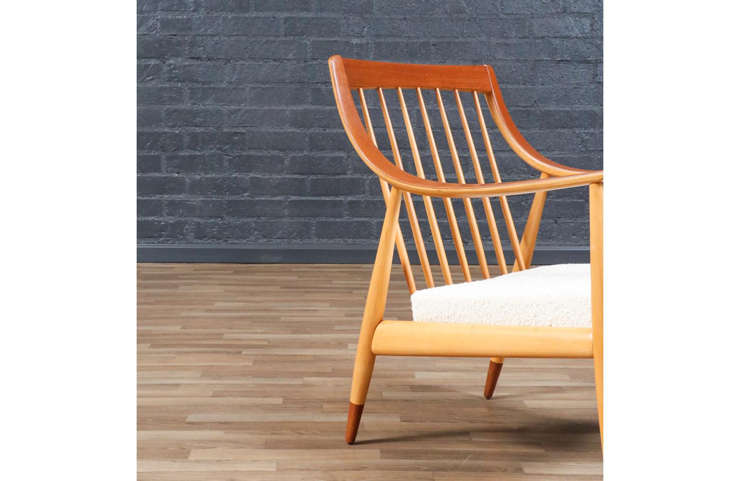 Expertly Restored - Peter Hvidt Model FD-146 Teak & Birch Lounge Chairs For Sale 6
