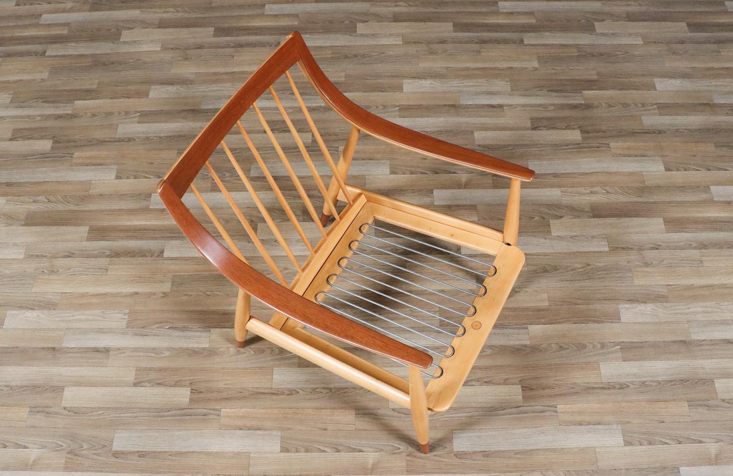 Expertly Restored - Peter Hvidt Model FD-146 Teak & Birch Lounge Chairs For Sale 1