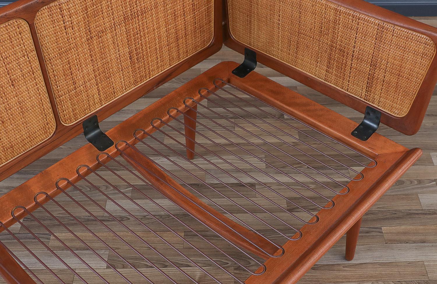 Expertly Restored - Peter Hvidt & Orla Mølgaard-Nielsen Teak & Cane Daybed Sofa 5