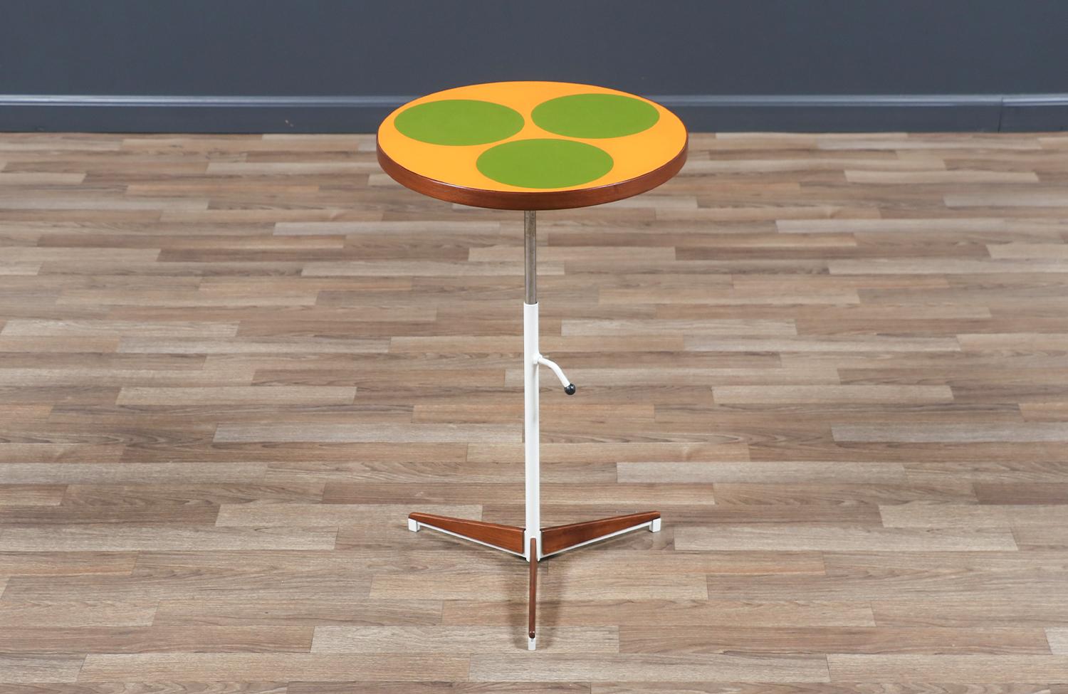 Mid-Century Modern Expertly Restored - Peter Pepper Products Adjustable Tripod Resin Side Table For Sale