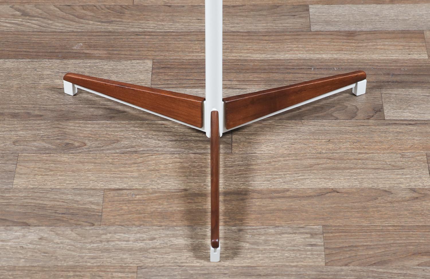 Expertly Restored - Peter Pepper Products Adjustable Tripod Resin Side Table For Sale 1