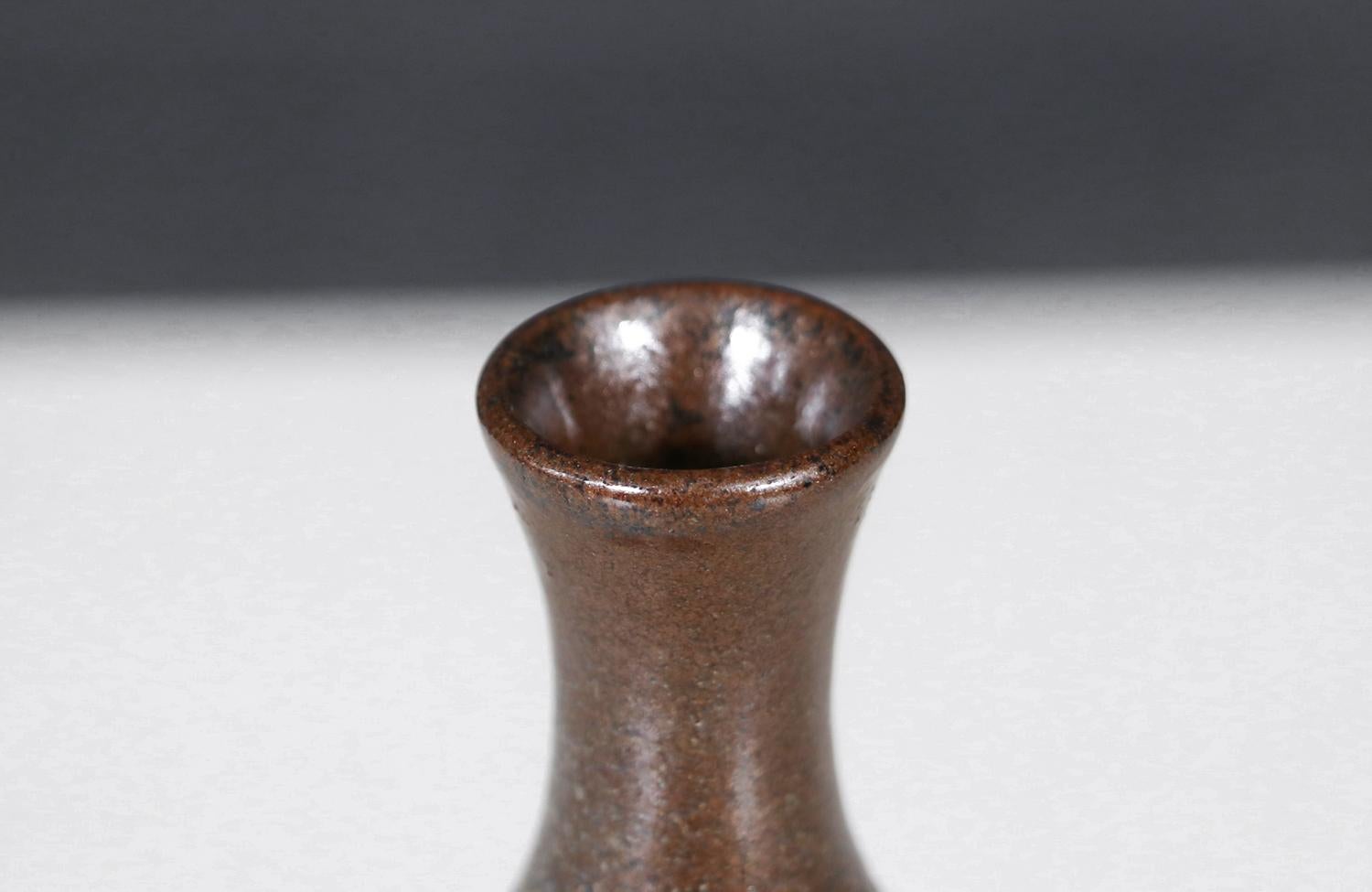Fin du 20e siècle Expert en restauration - Vase en céramique du Studio Robert Maxwell avec glaçure Brown en vente