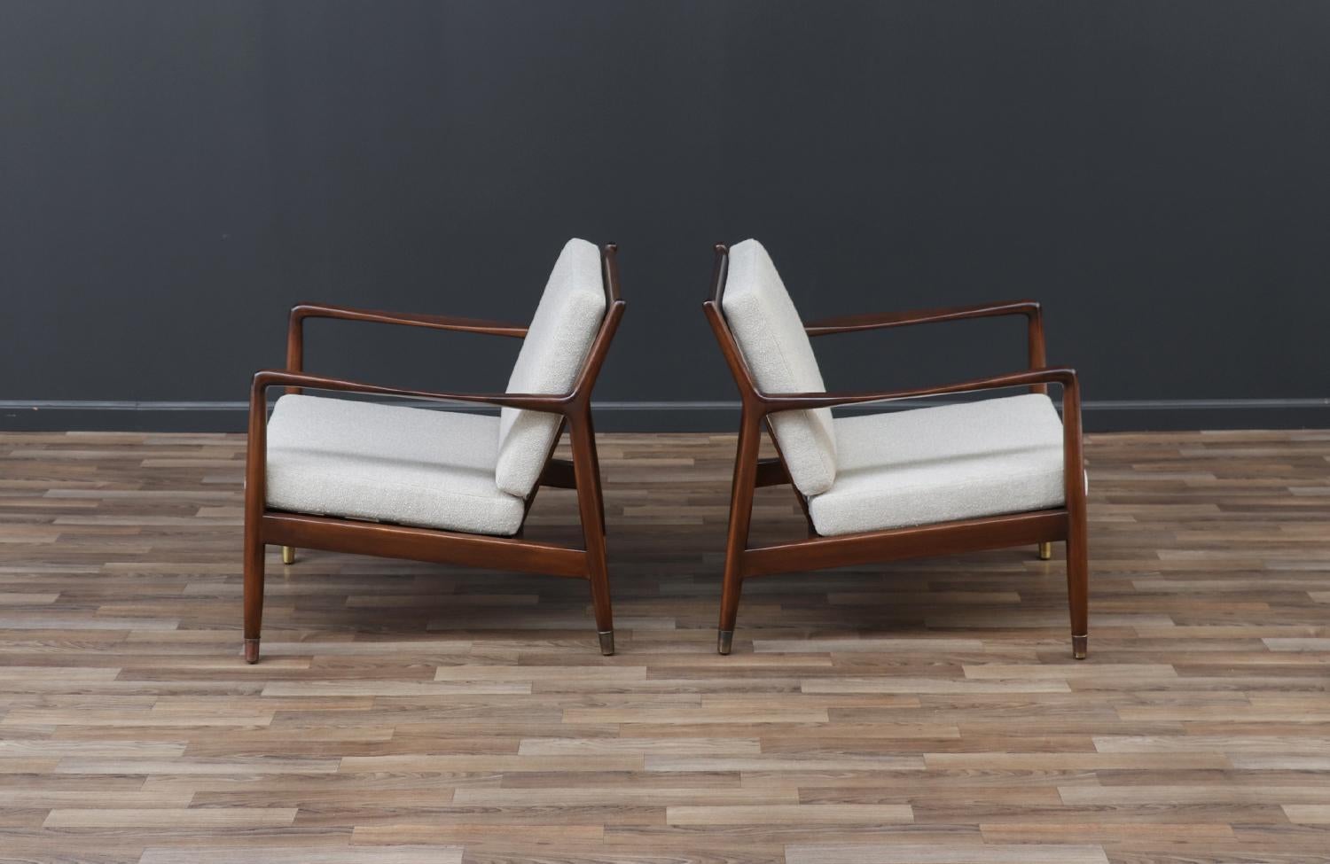 Fachmännisch restaurierte – skandinavisch-moderne Loungesessel der Skandinavischen Moderne von Folke Ohlsson für Dux  (Skandinavische Moderne) im Angebot