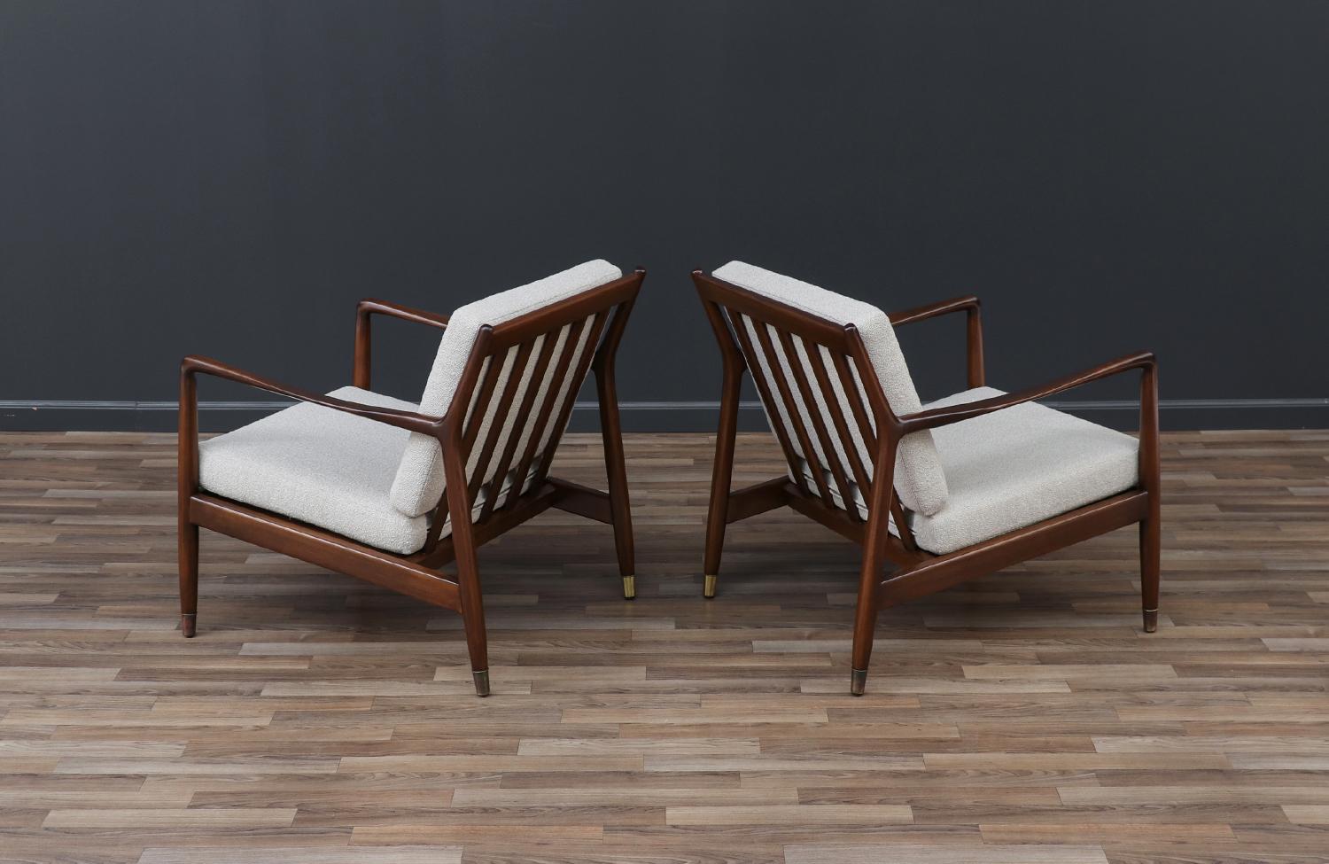 Expertly Restored - Scandinavian Modern Lounge Chairs by Folke Ohlsson for Dux  In Excellent Condition For Sale In Los Angeles, CA