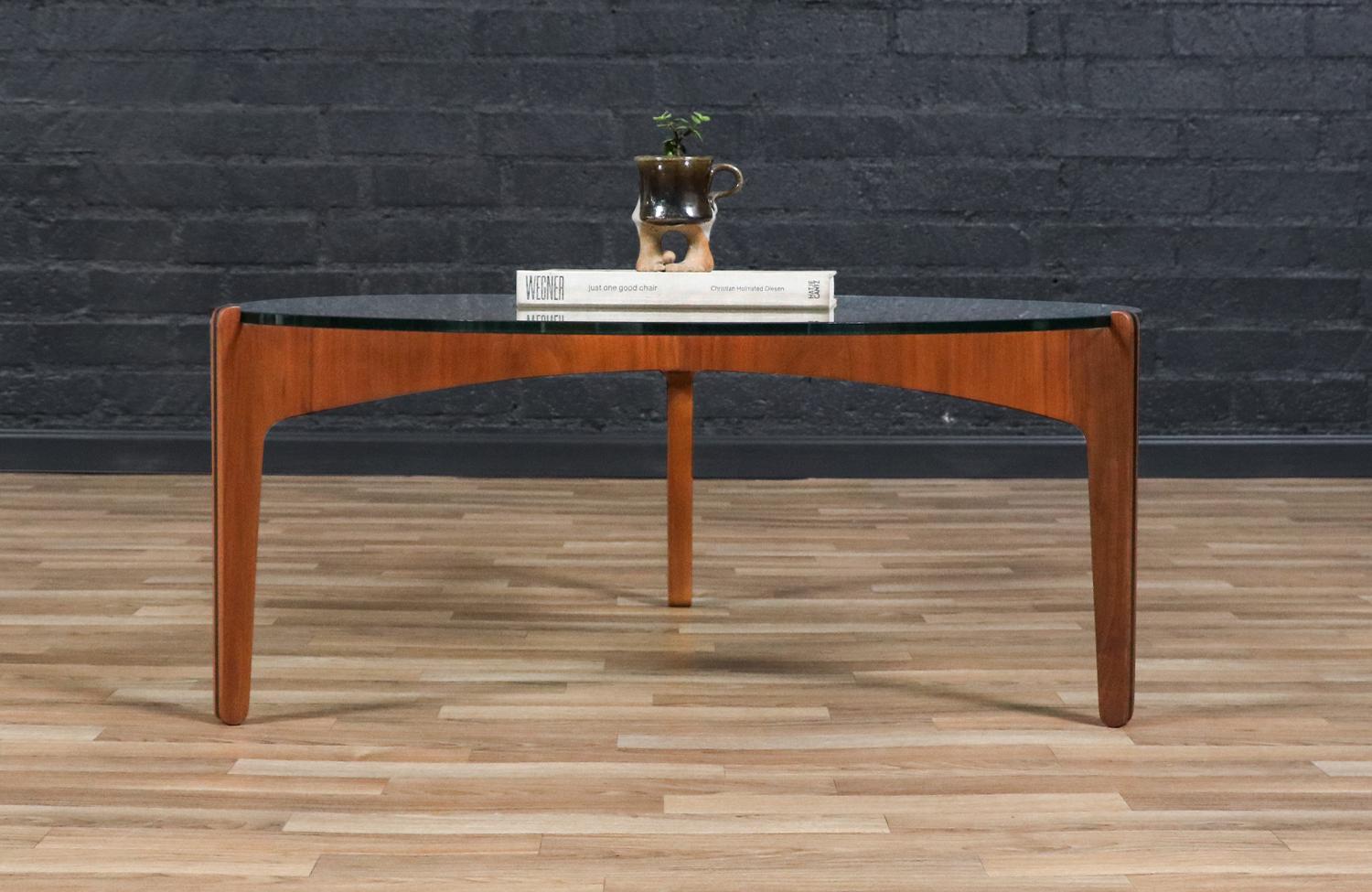 
Transforming a piece of Mid-Century Modern furniture is like bringing history back to life, and we take this journey with passion and precision. With over 17 years of artisanal expertise, our Los Angeles studio is a haven where vintage treasures