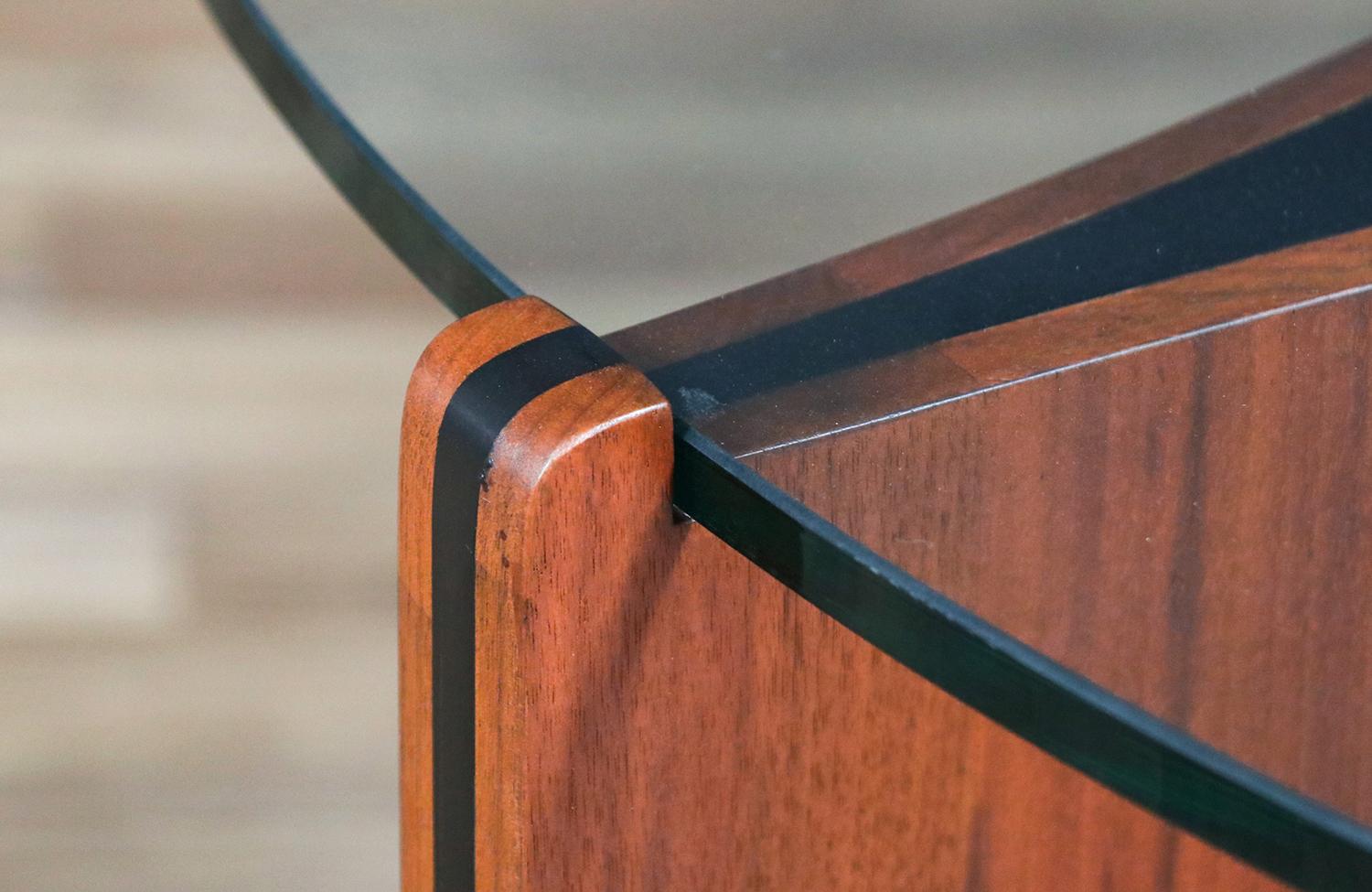 Expertly Restored - Sven Ellekaer Model-104 Coffee Table for Christian Linneberg For Sale 1